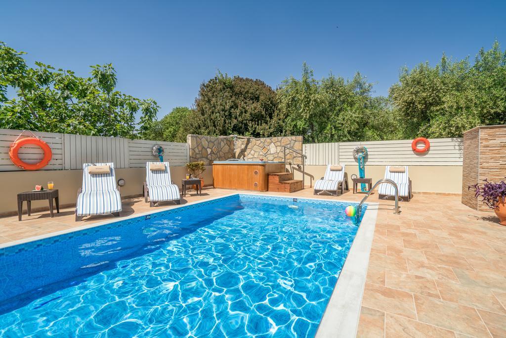 Fiorentinos Villa Tragaki Bagian luar foto